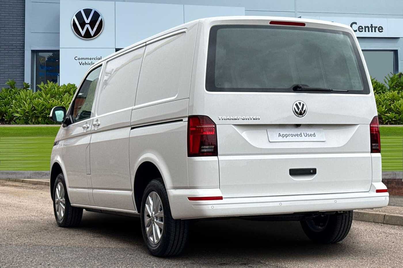 Volkswagen Transporter 2.0TDI 110ps T28 Highline SWB-Tailgate + Heated Rear Window-LED's