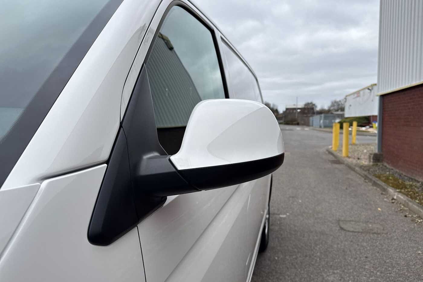 Volkswagen Transporter 2.0TDI 110ps T28 Highline SWB-Tailgate + Heated Rear Window-LED's
