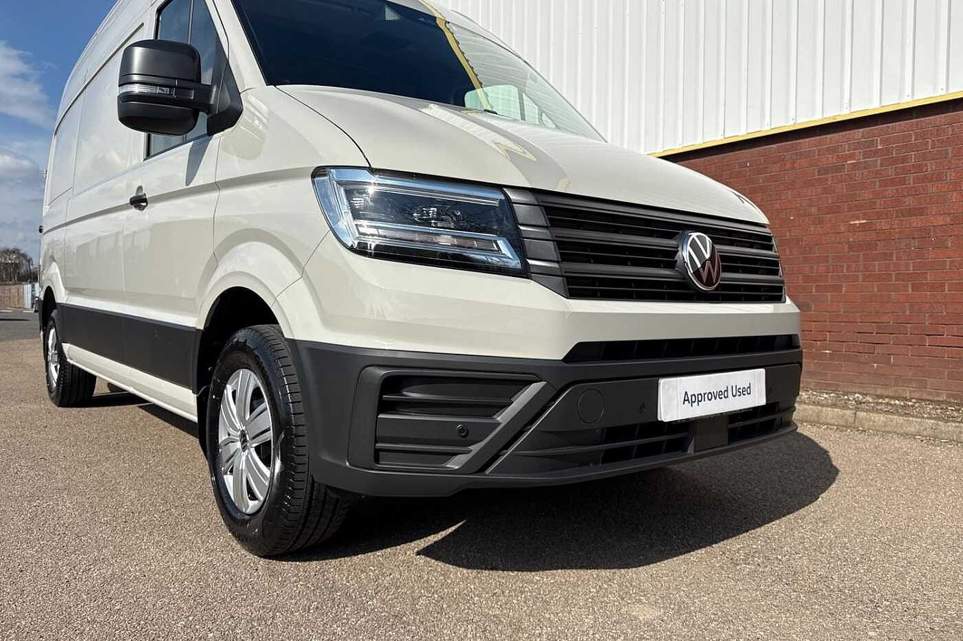 Volkswagen Crafter 2.0TDI 163PS EU6 CR35 MWB Commerce Plus RWD-Ascot Grey + LED's