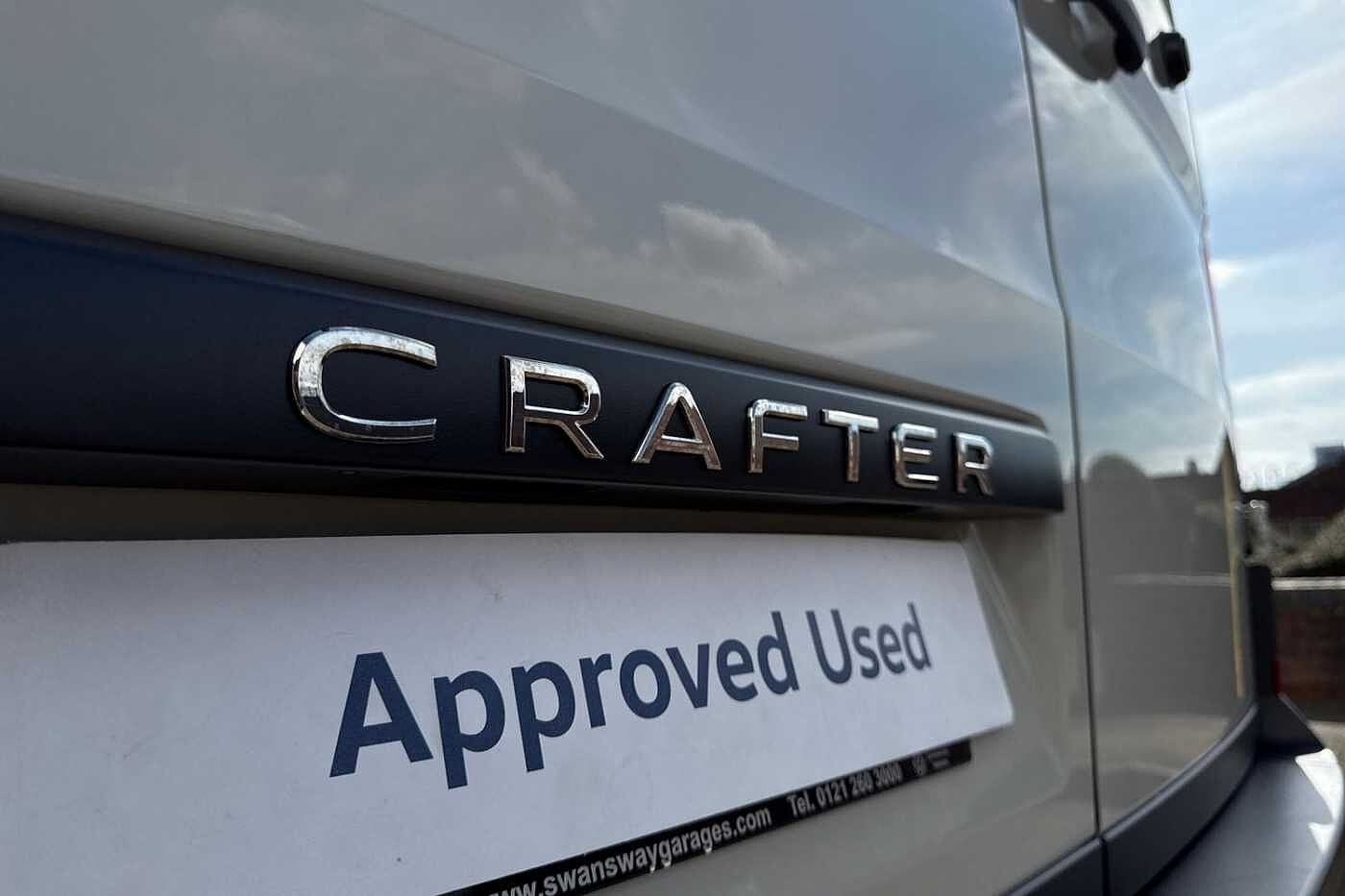 Volkswagen Crafter 2.0TDI 163PS EU6 CR35 MWB Commerce Plus RWD-Ascot Grey + LED's