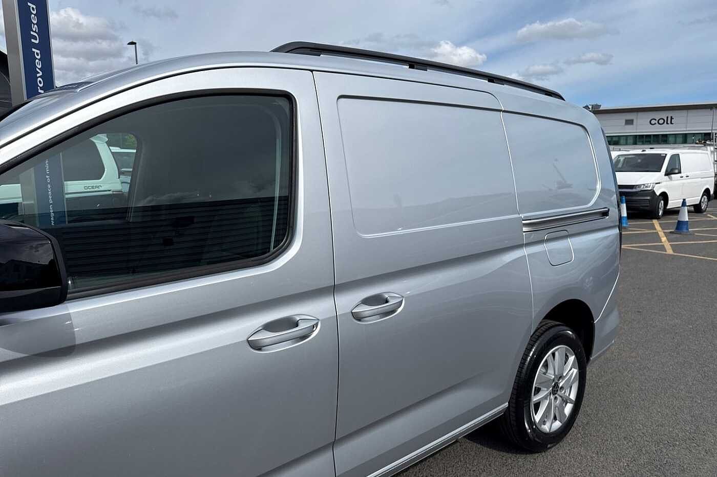 Volkswagen Caddy Maxi 2.0TDI 122PS C20 Cargo Commerce Pro-Tech Pack Pro DSG Auto 2025