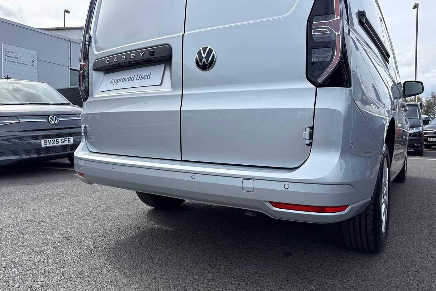 Volkswagen Caddy Maxi 2.0TDI 122PS C20 Cargo Commerce Pro-Tech Pack Pro DSG Auto 2025
