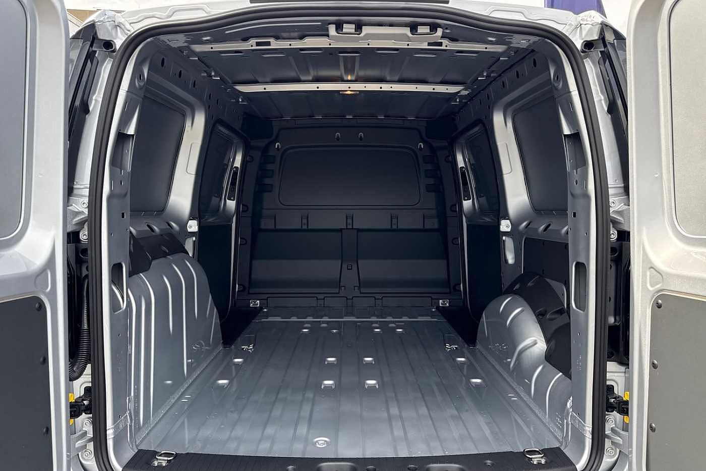 Volkswagen Caddy Maxi 2.0TDI 122PS C20 Cargo Commerce Pro-Tech Pack Pro DSG Auto 2025