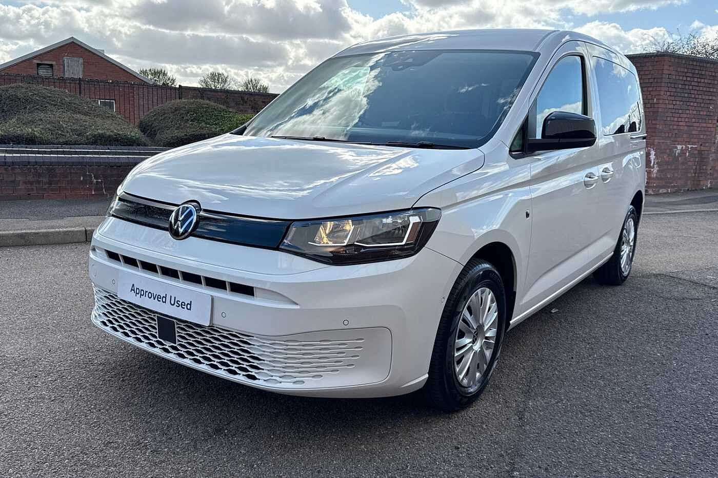 Volkswagen Caddy 2.0TDI 102ps 5 Seat People Carrier 5 Door
