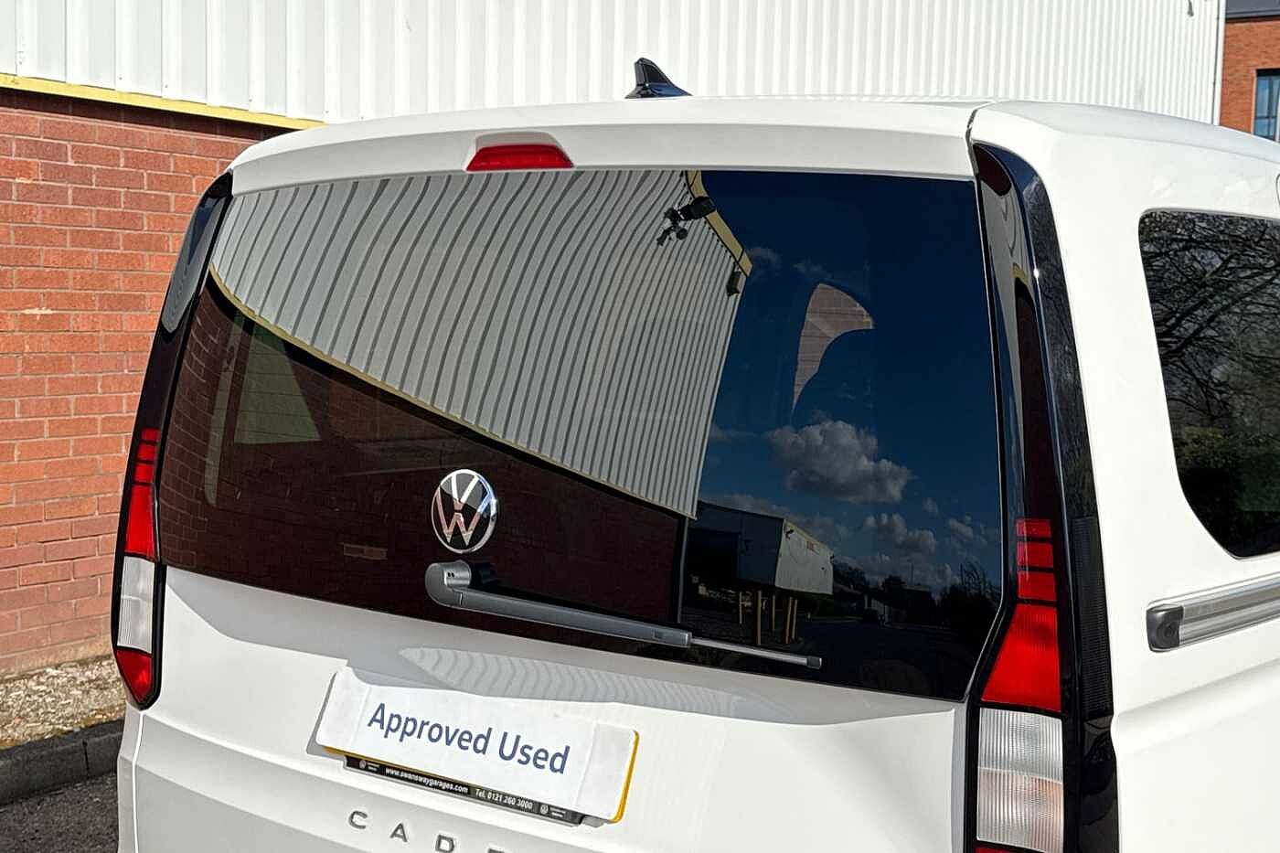 Volkswagen Caddy 2.0TDI 102ps 5 Seat People Carrier 5 Door