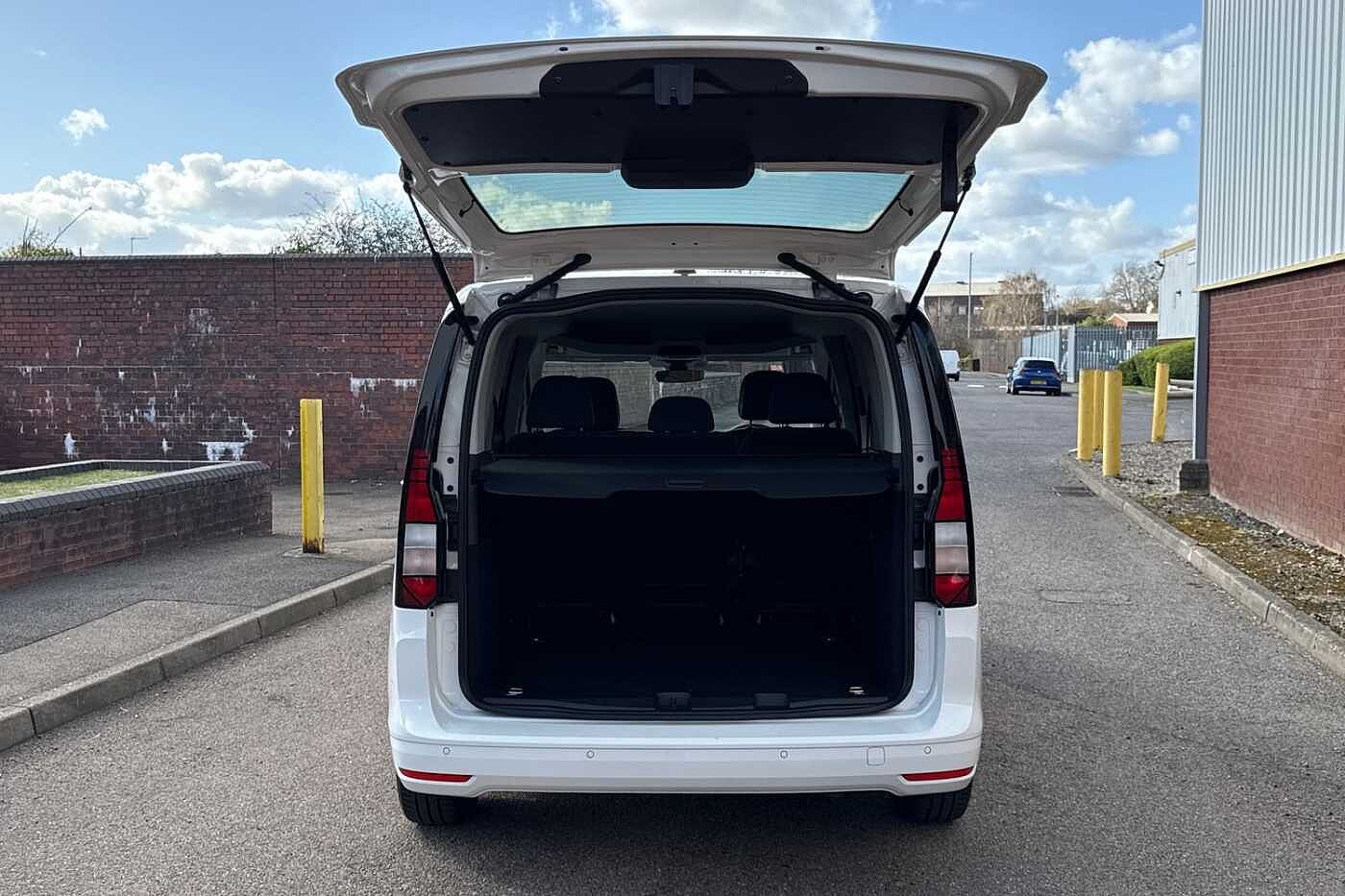 Volkswagen Caddy 2.0TDI 102ps 5 Seat People Carrier 5 Door