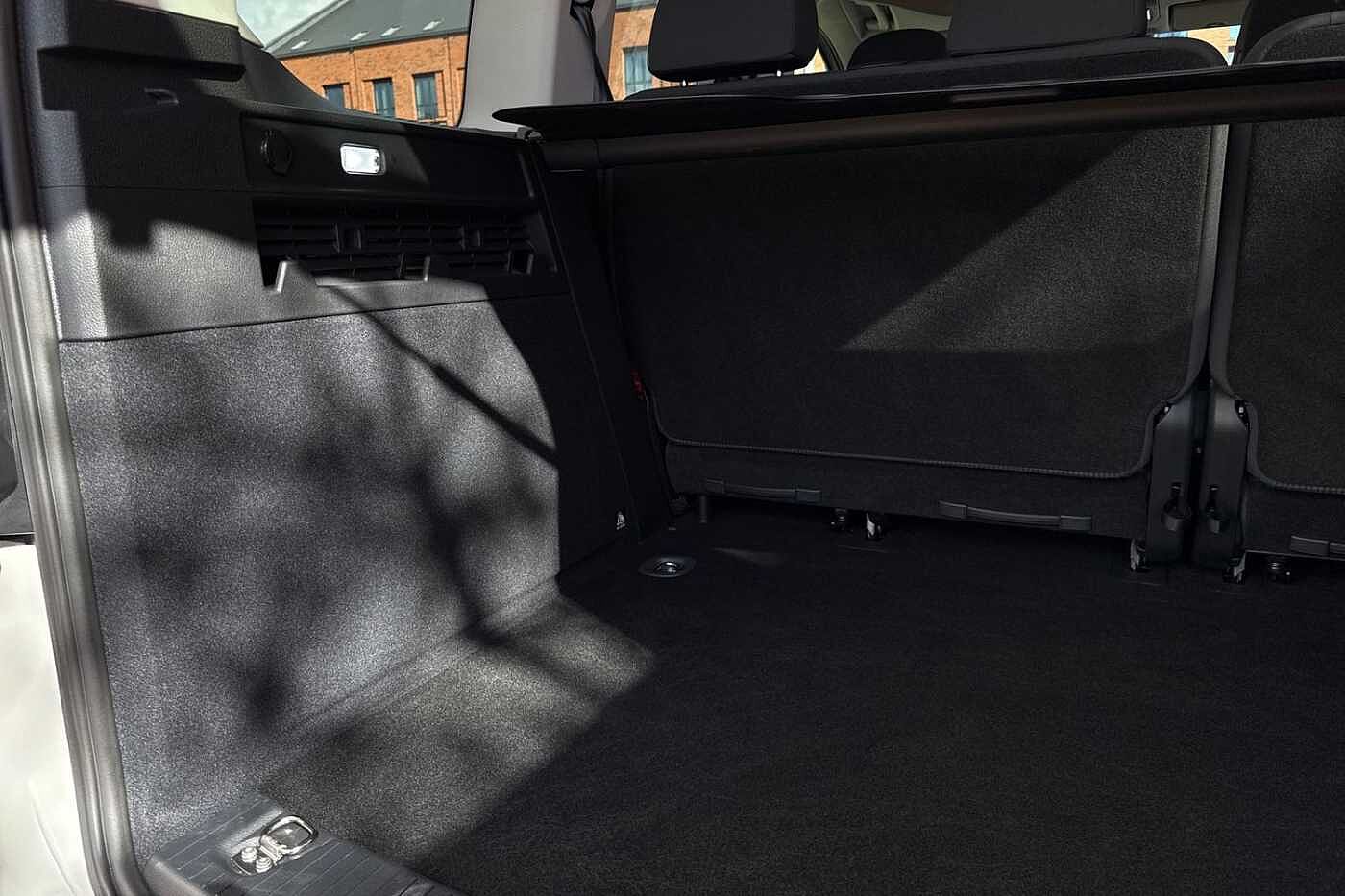 Volkswagen Caddy 2.0TDI 102ps 5 Seat People Carrier 5 Door
