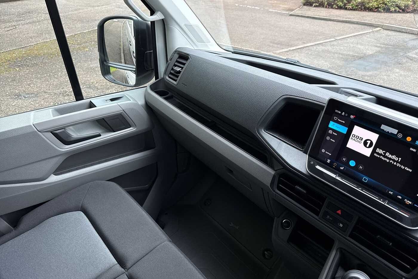 Volkswagen Crafter CR35 LWB Diesel FWD 2.0 TDI 140PS Commerce Business High Roof-2025-Delivery Miles Only-Rear Camera