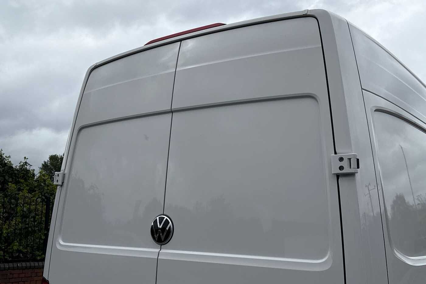 Volkswagen Crafter CR35 LWB Diesel FWD 2.0 TDI 140PS Commerce Business High Roof-2025-Delivery Miles Only-Rear Camera