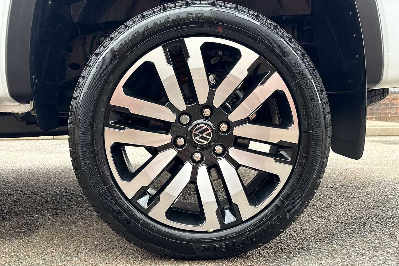 Volkswagen Amarok 3.0TDI V6 240PS Aventura 4MOTION-Delivery Miles Only