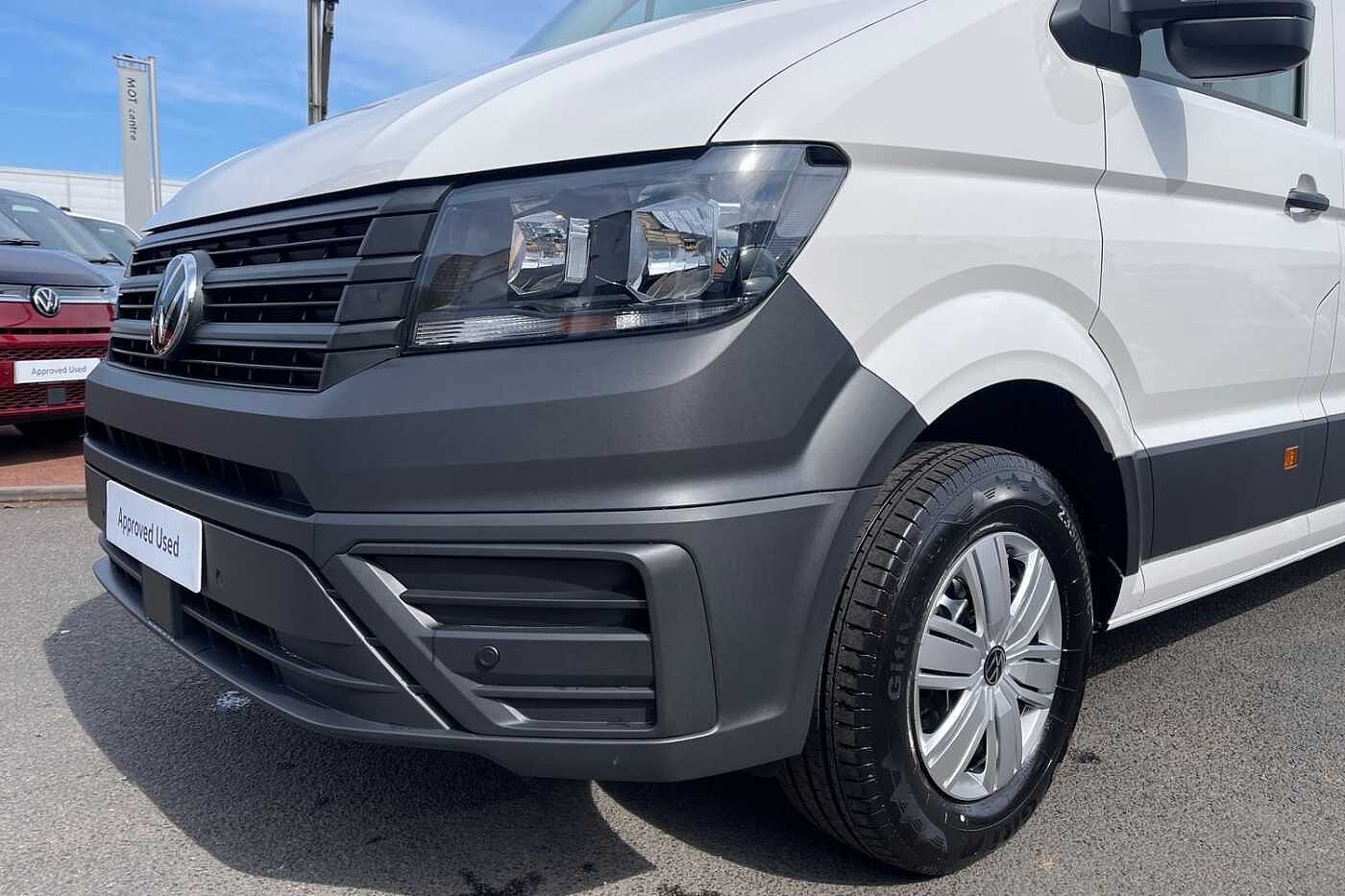 Volkswagen Crafter CR35 LWB Diesel FWD 2.0 TDI 140PS Commerce Business High Roof-2025-Delivery Miles Only