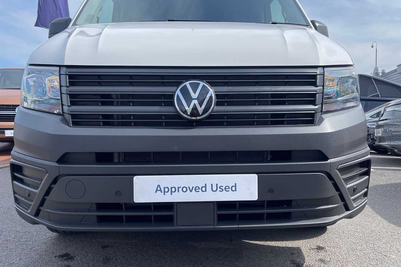 Volkswagen Crafter CR35 LWB Diesel FWD 2.0 TDI 140PS Commerce Business High Roof-2025-Delivery Miles Only