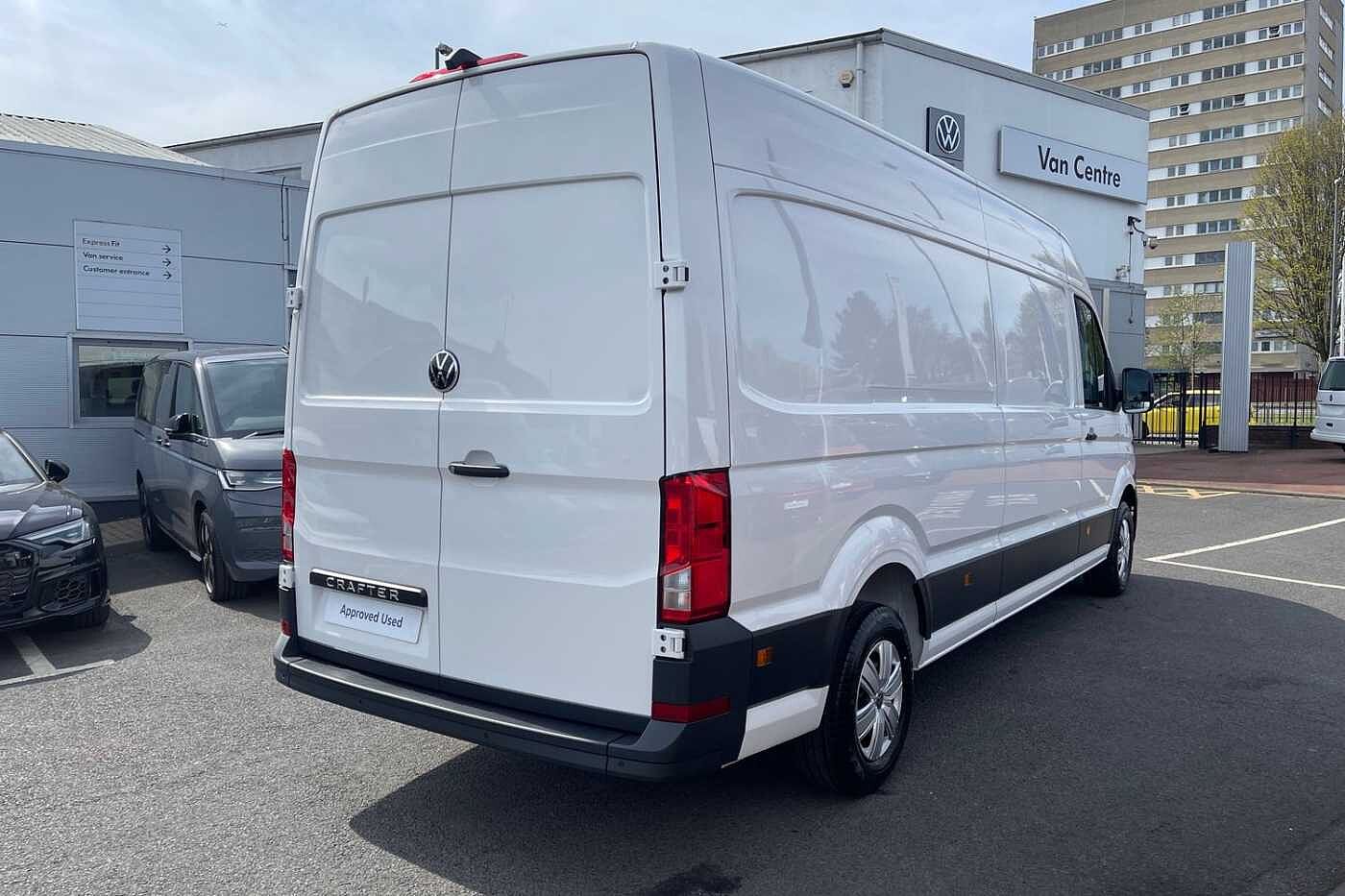 Volkswagen Crafter CR35 LWB Diesel FWD 2.0 TDI 140PS Commerce Business High Roof-2025-Delivery Miles Only