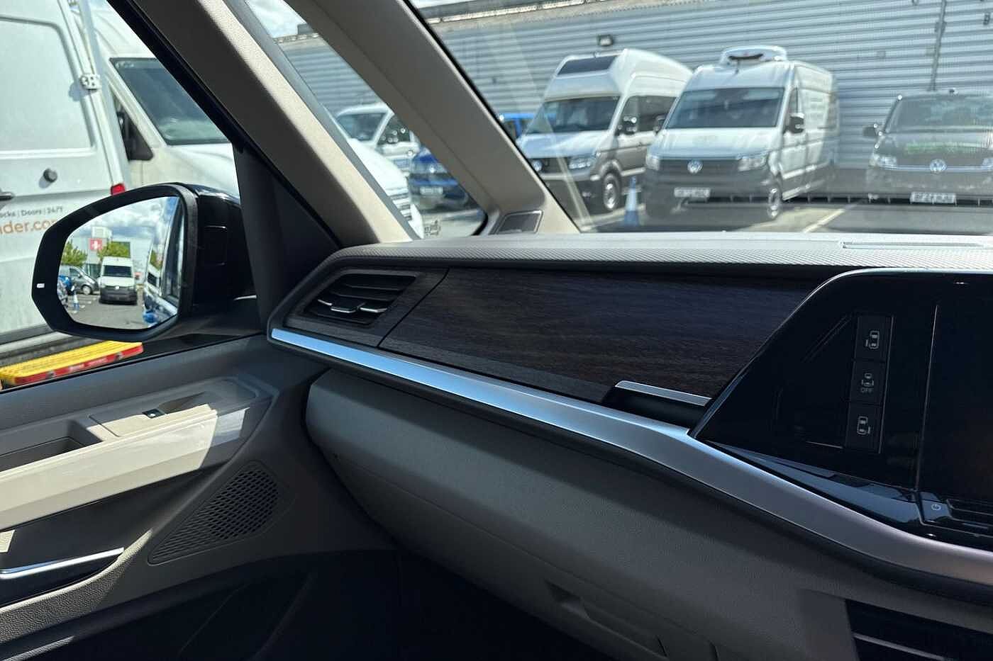 Volkswagen Multivan Style 2.0 TSI 204PS Style LWB DSG 7 Seats-Panoramic Roof-Harmon Kardon Hifi