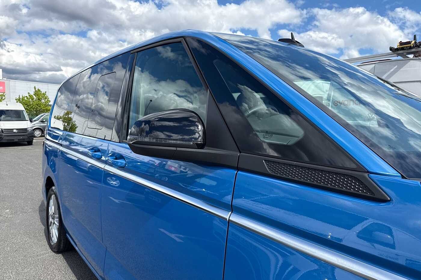 Volkswagen Multivan Style 2.0 TSI 204PS Style LWB DSG 7 Seats-Panoramic Roof-Harmon Kardon Hifi