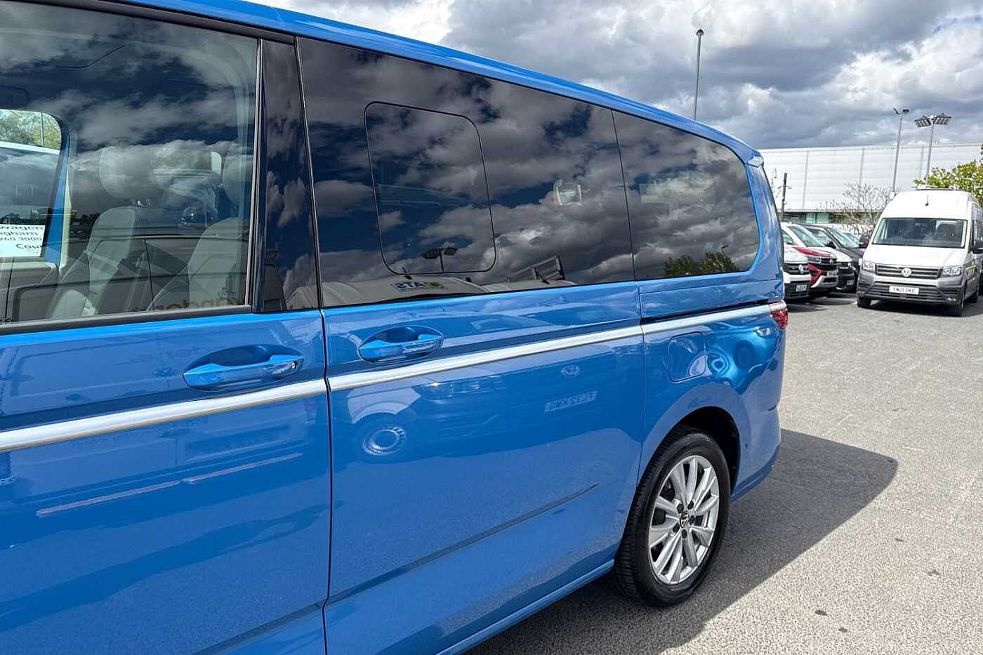 Volkswagen Multivan Style 2.0 TSI 204PS Style LWB DSG 7 Seats-Panoramic Roof-Harmon Kardon Hifi