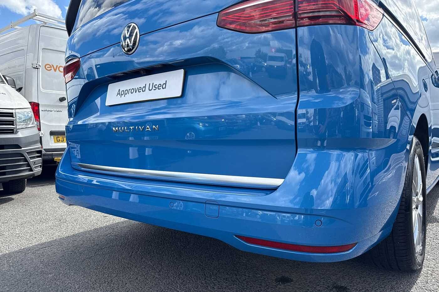 Volkswagen Multivan Style 2.0 TSI 204PS Style LWB DSG 7 Seats-Panoramic Roof-Harmon Kardon Hifi