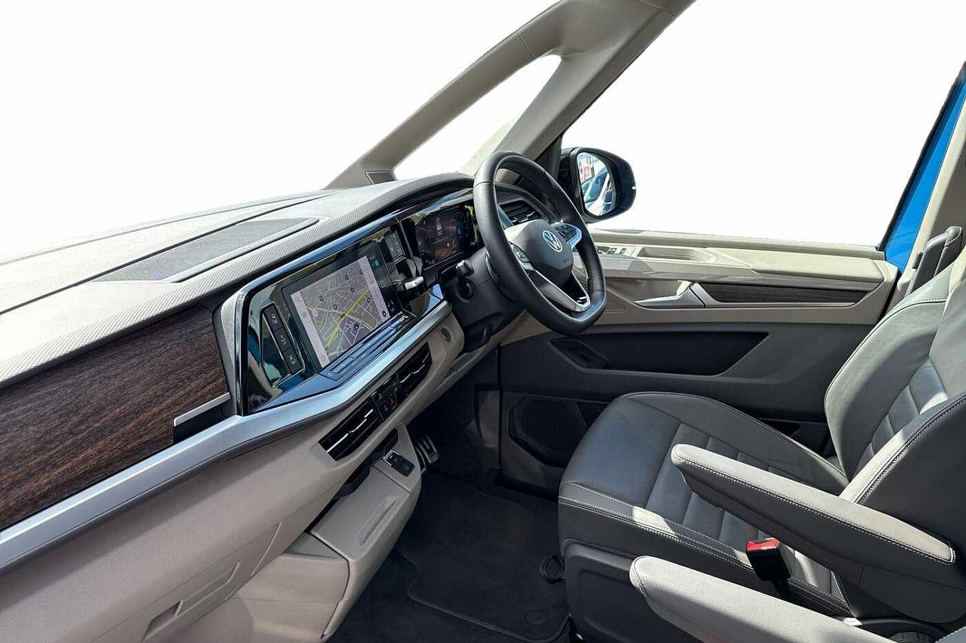 Volkswagen Multivan Style 2.0 TSI 204PS Style LWB DSG 7 Seats-Panoramic Roof-Harmon Kardon Hifi