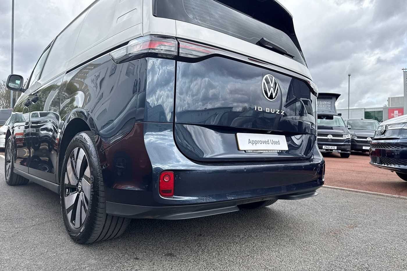 Volkswagen ID. Buzz Cargo (204ps) Commerce Plus 77kWh-Two Tone + Tailgate