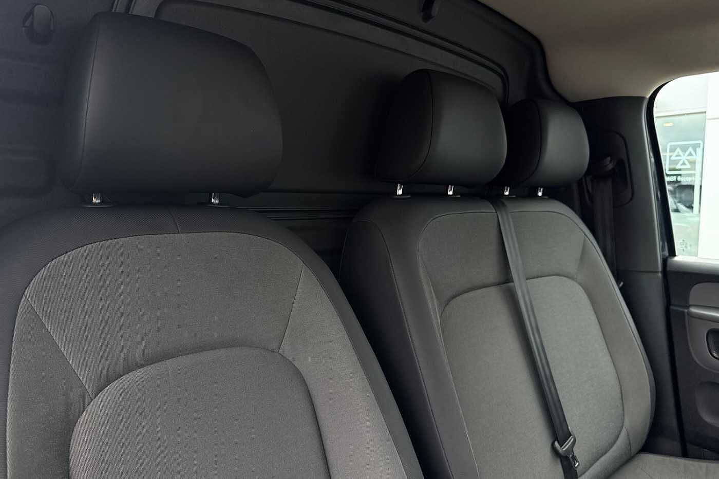 Volkswagen ID. Buzz Cargo (204ps) Commerce Plus 77kWh-Two Tone + Tailgate