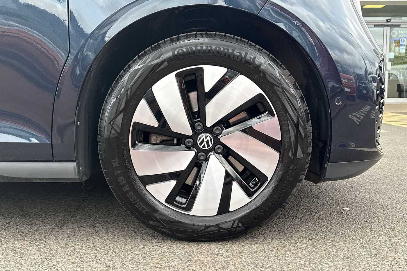Volkswagen ID. Buzz Cargo (204ps) Commerce Plus 77kWh-Two Tone + Tailgate