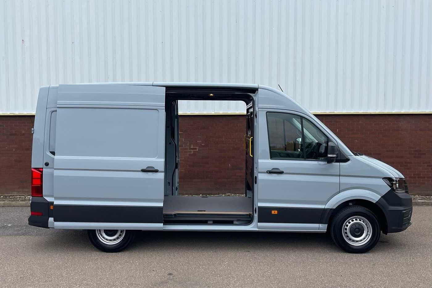 Volkswagen Crafter CR35 MWB Diesel FWD 2.0 TDI 140PS Commerce Plus High Roof Van Auto-Twin Slider