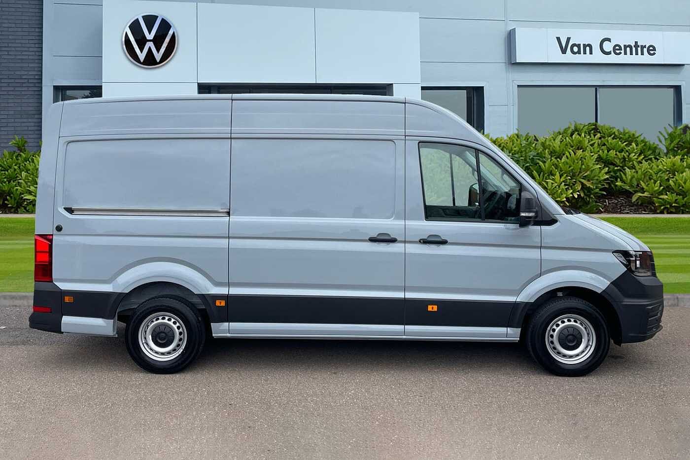 Volkswagen Crafter CR35 MWB Diesel FWD 2.0 TDI 140PS Commerce Plus High Roof Van Auto-Twin Slider
