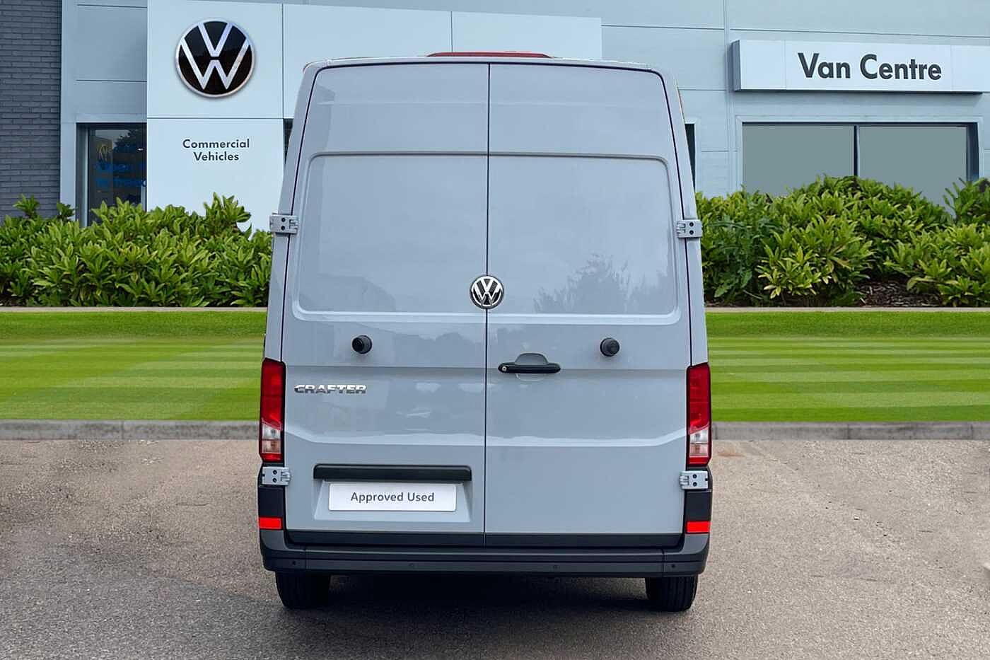 Volkswagen Crafter CR35 MWB Diesel FWD 2.0 TDI 140PS Commerce Plus High Roof Van Auto-Twin Slider
