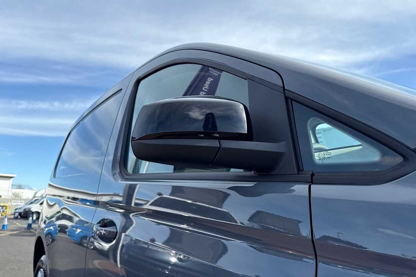 Volkswagen Caddy SWB 2.0TDI 122PS C20 Cargo Commerce Pro-Tech Pack Pro DSG Auto 2025
