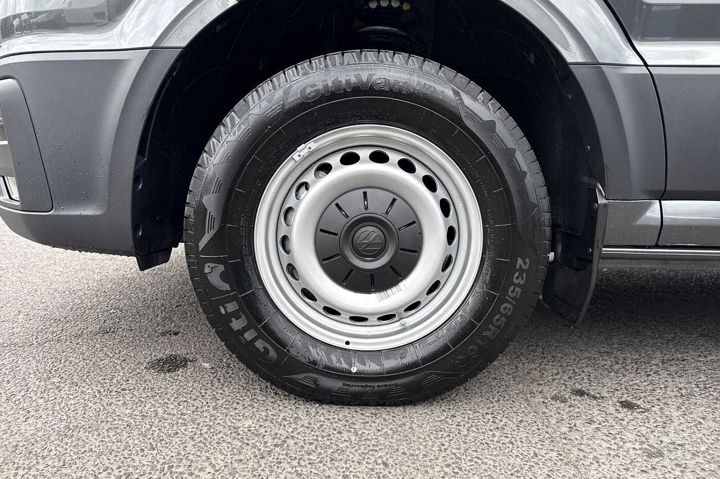 Volkswagen Crafter 2.0TDI 177PS EU6 CR35 MWB Commerce Plus 4Motion Diff Lock