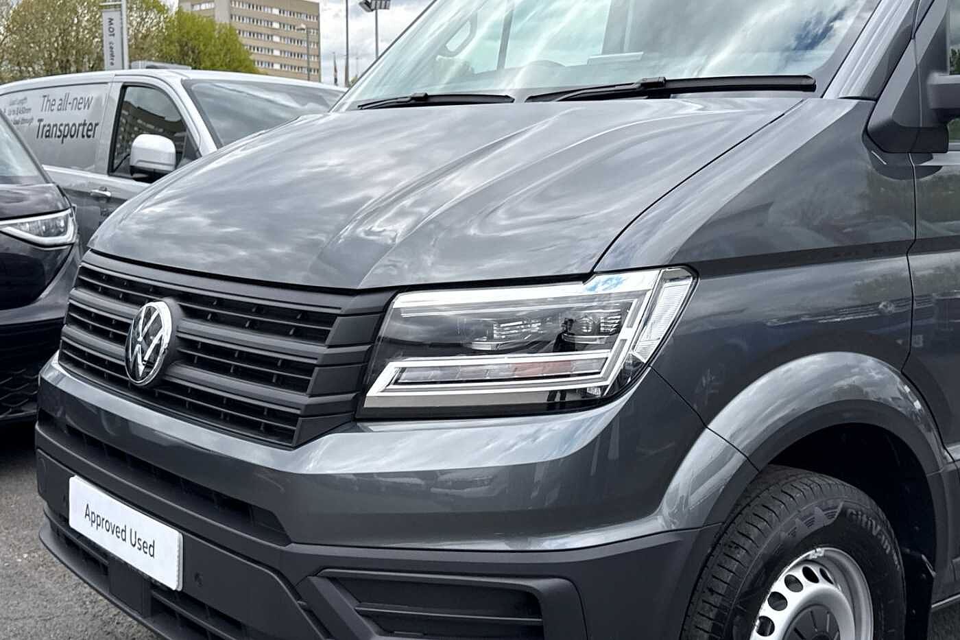 Volkswagen Crafter 2.0TDI 177PS EU6 CR35 MWB Commerce Plus 4Motion Diff Lock