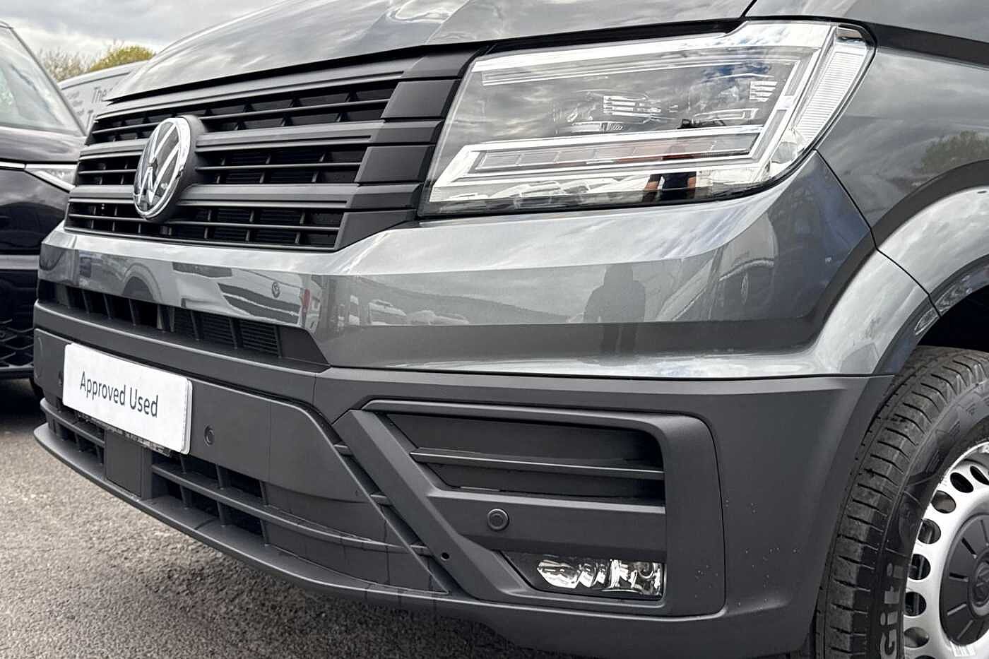 Volkswagen Crafter 2.0TDI 177PS EU6 CR35 MWB Commerce Plus 4Motion Diff Lock