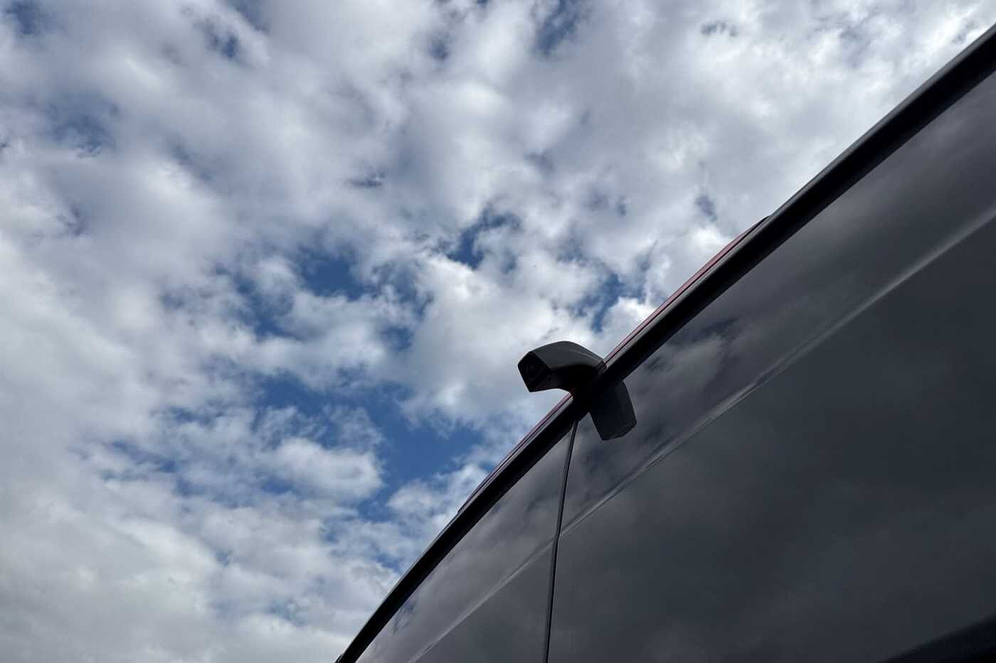 Volkswagen Crafter 2.0TDI 177PS EU6 CR35 MWB Commerce Plus 4Motion Diff Lock
