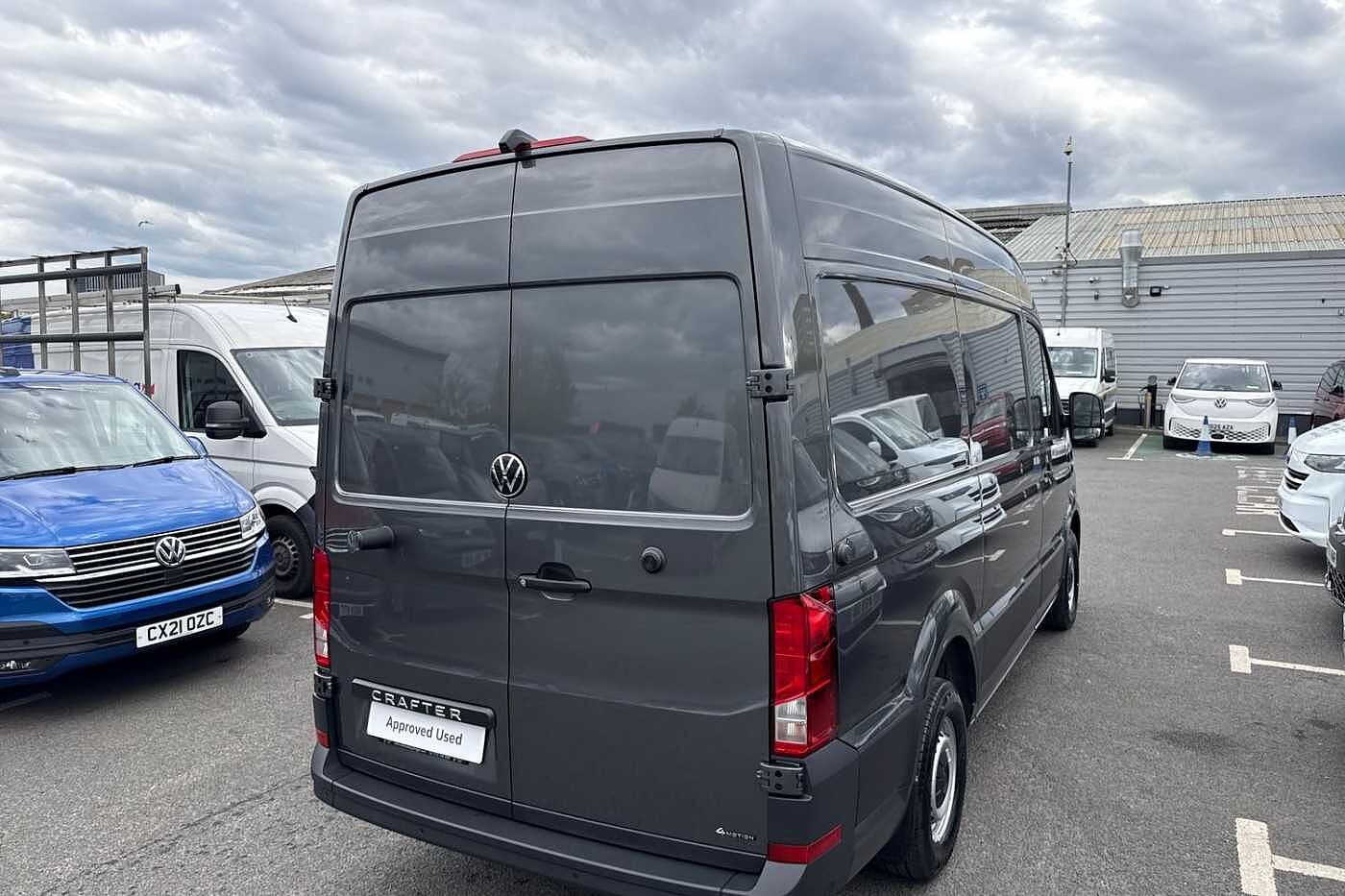 Volkswagen Crafter 2.0TDI 177PS EU6 CR35 MWB Commerce Plus 4Motion Diff Lock