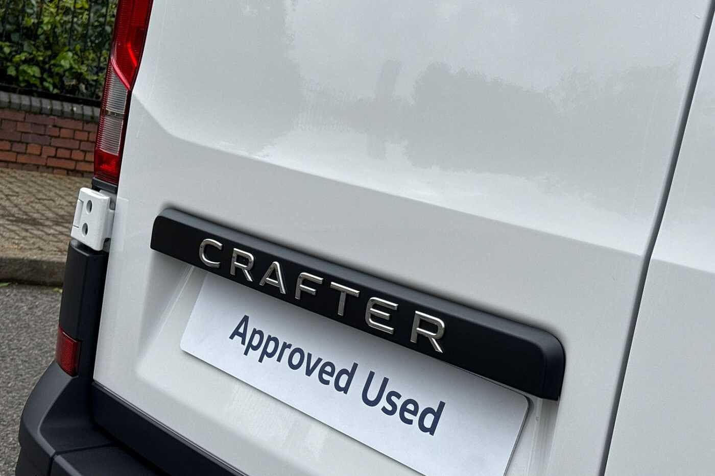 Volkswagen Crafter CR35 LWB Diesel FWD 2.0 TDI 140PS Commerce Business High Roof-2025-Delivery Miles Only
